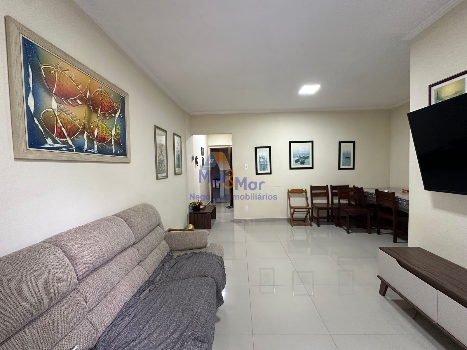 Apartamento na Praia da Enseada, Guarujá - SP
