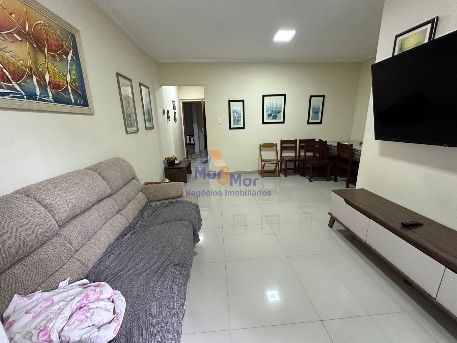 Apartamento na Praia da Enseada, Guarujá - SP