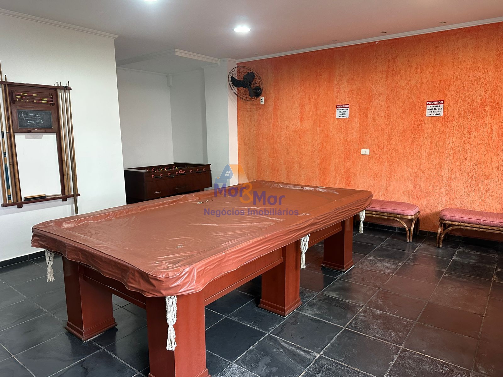 Apartamento na Praia da Enseada, Guarujá - SP