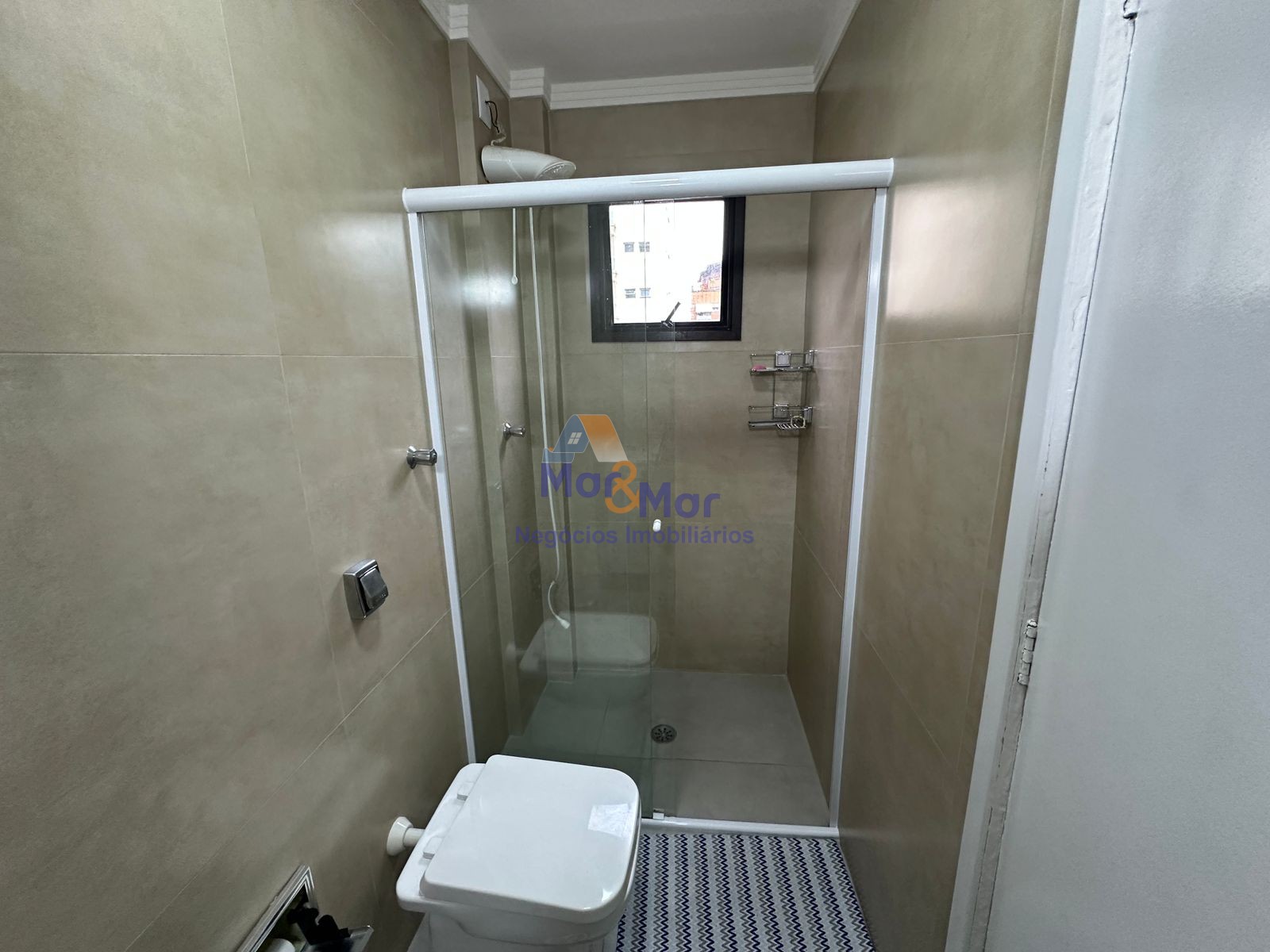 Apartamento na Praia da Enseada, Guarujá - SP