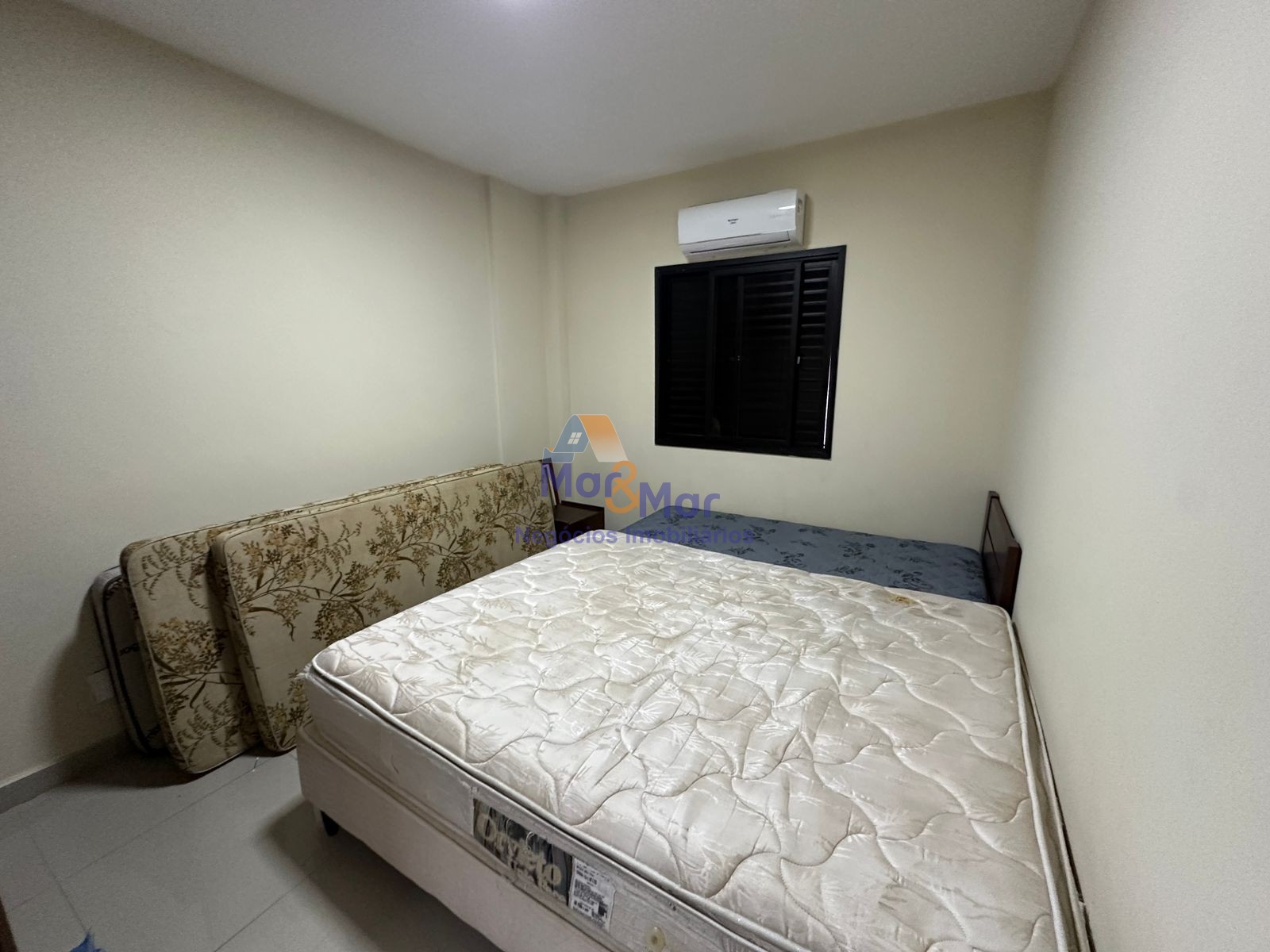 Apartamento na Praia da Enseada, Guarujá - SP