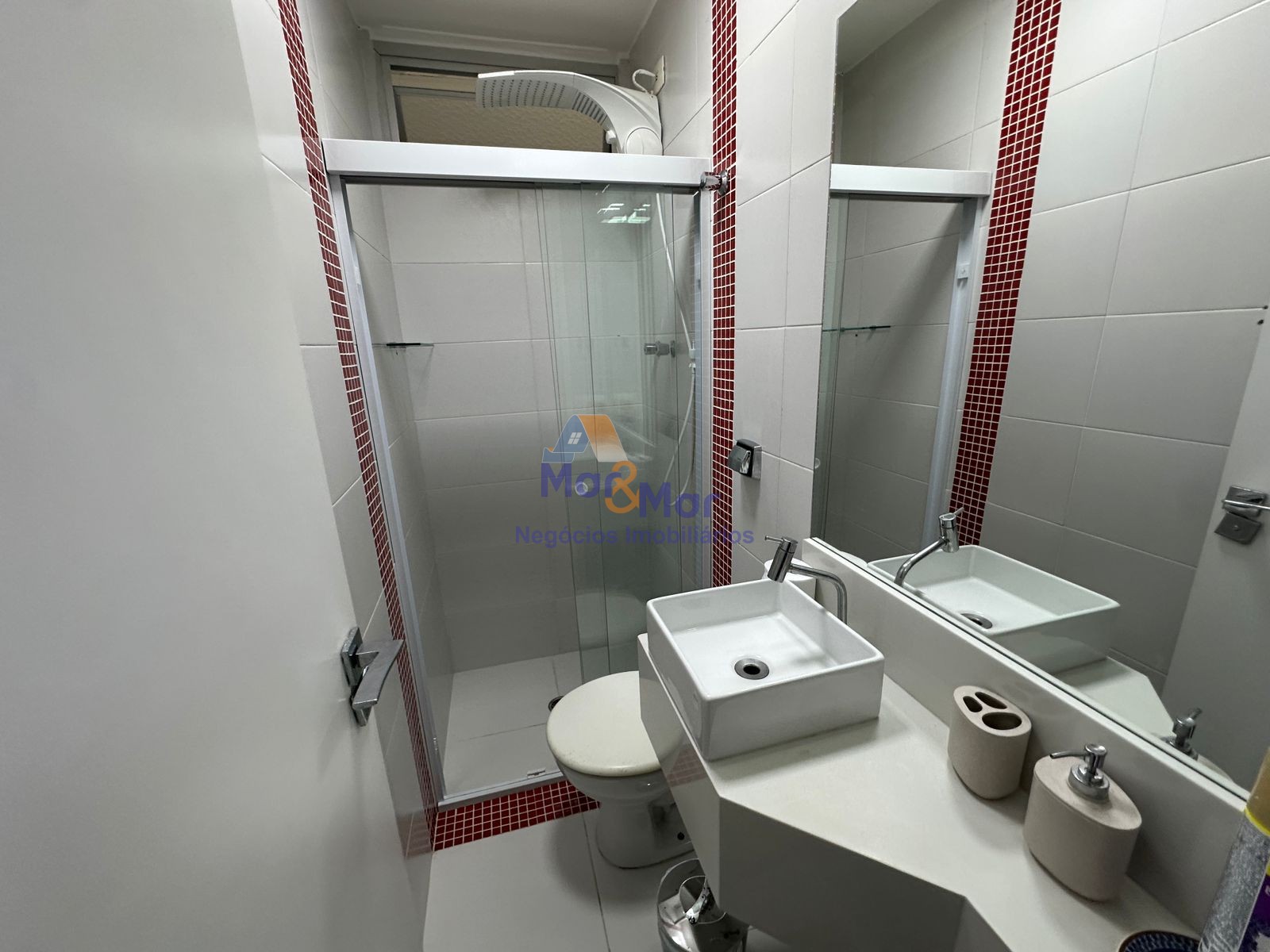 Apartamento na Praia da Enseada, Guarujá - SP