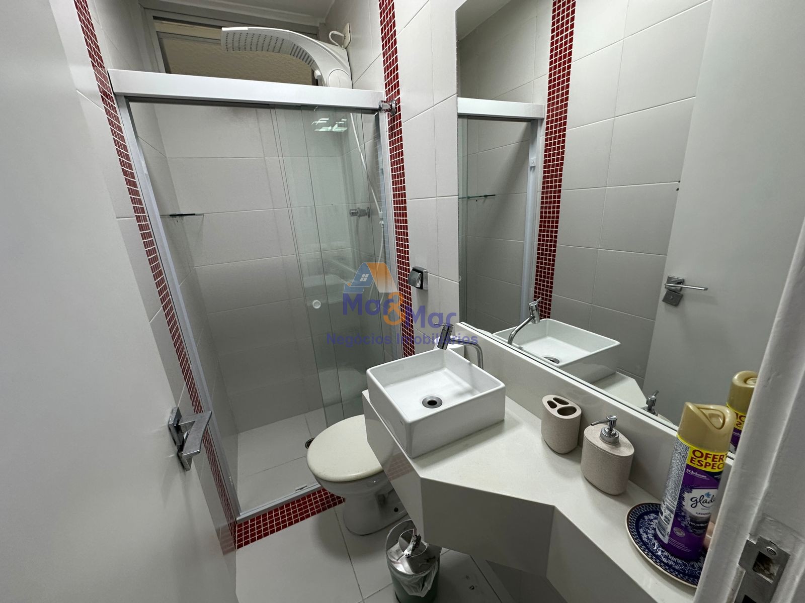 Apartamento na Praia da Enseada, Guarujá - SP