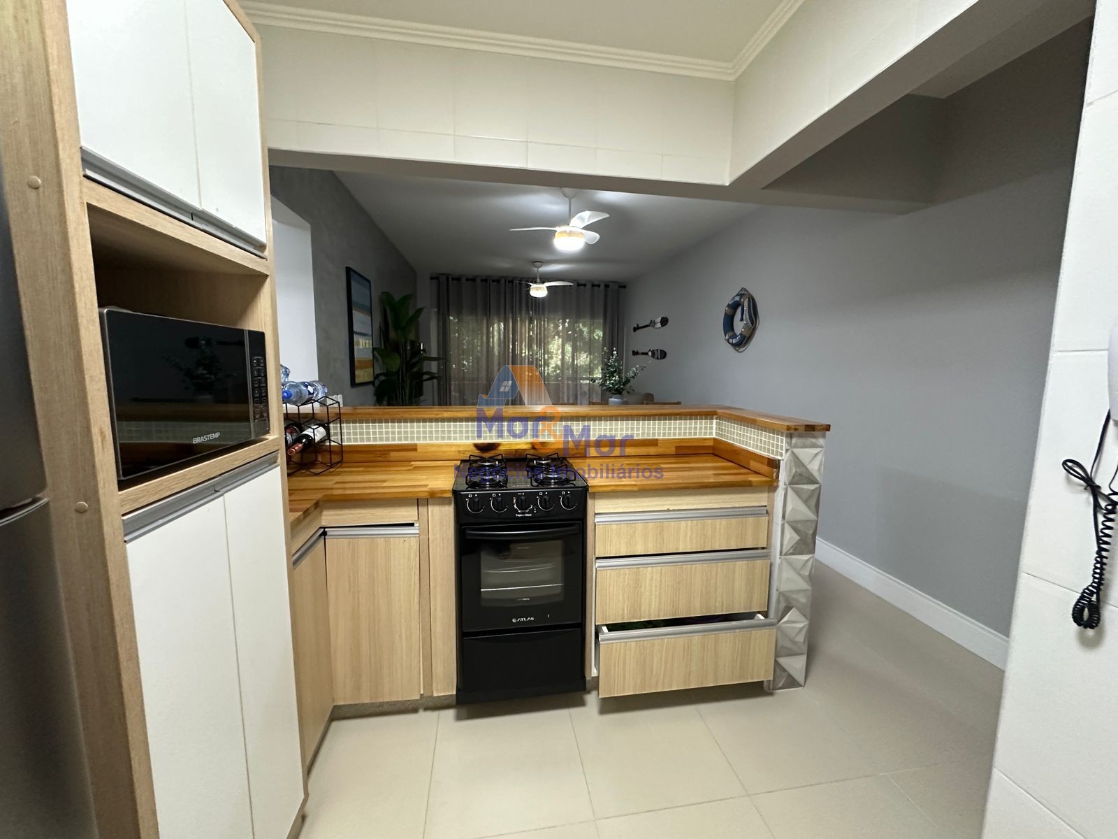 Apartamento na Praia da Enseada, Guarujá - SP