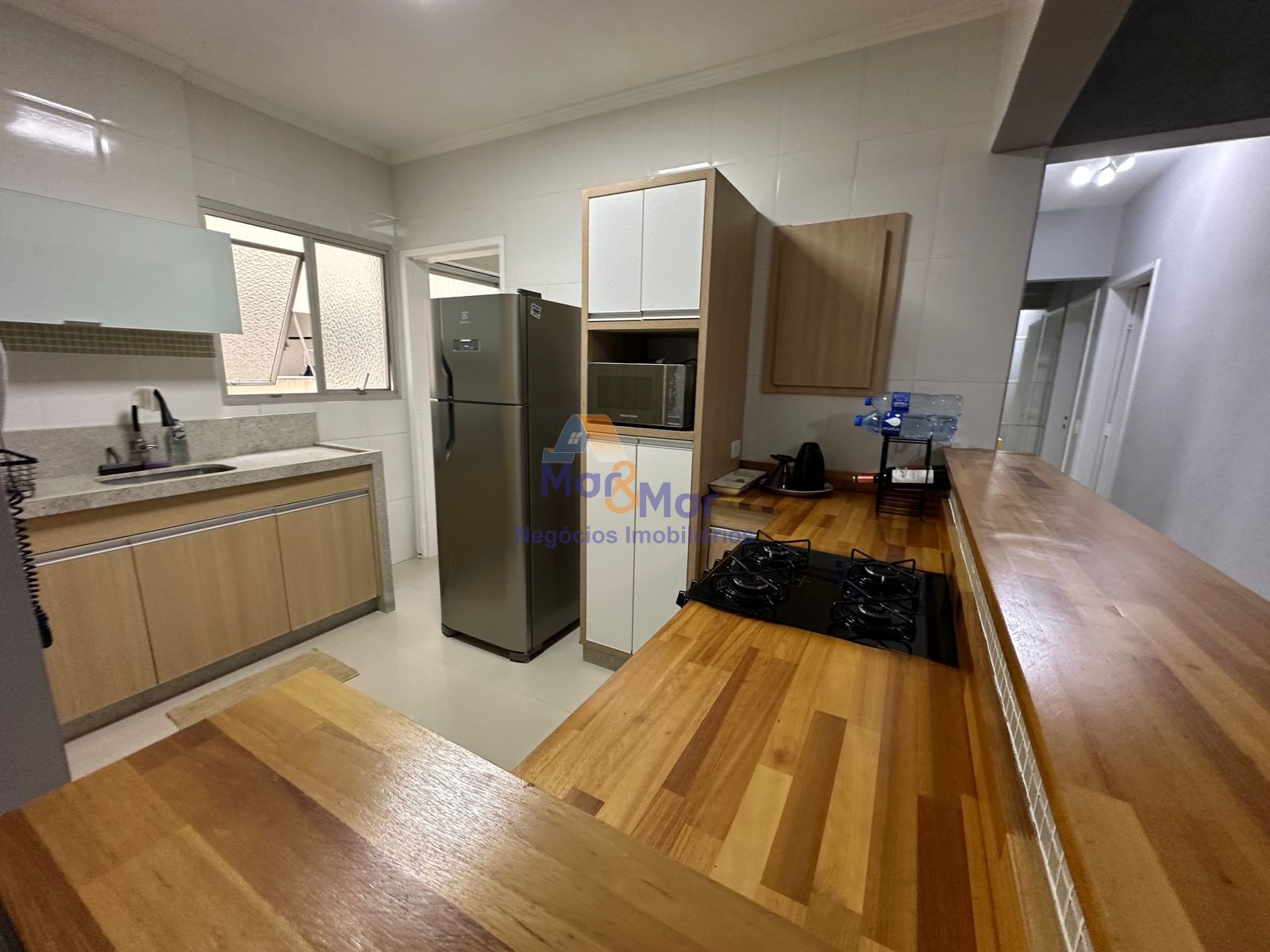 Apartamento na Praia da Enseada, Guarujá - SP