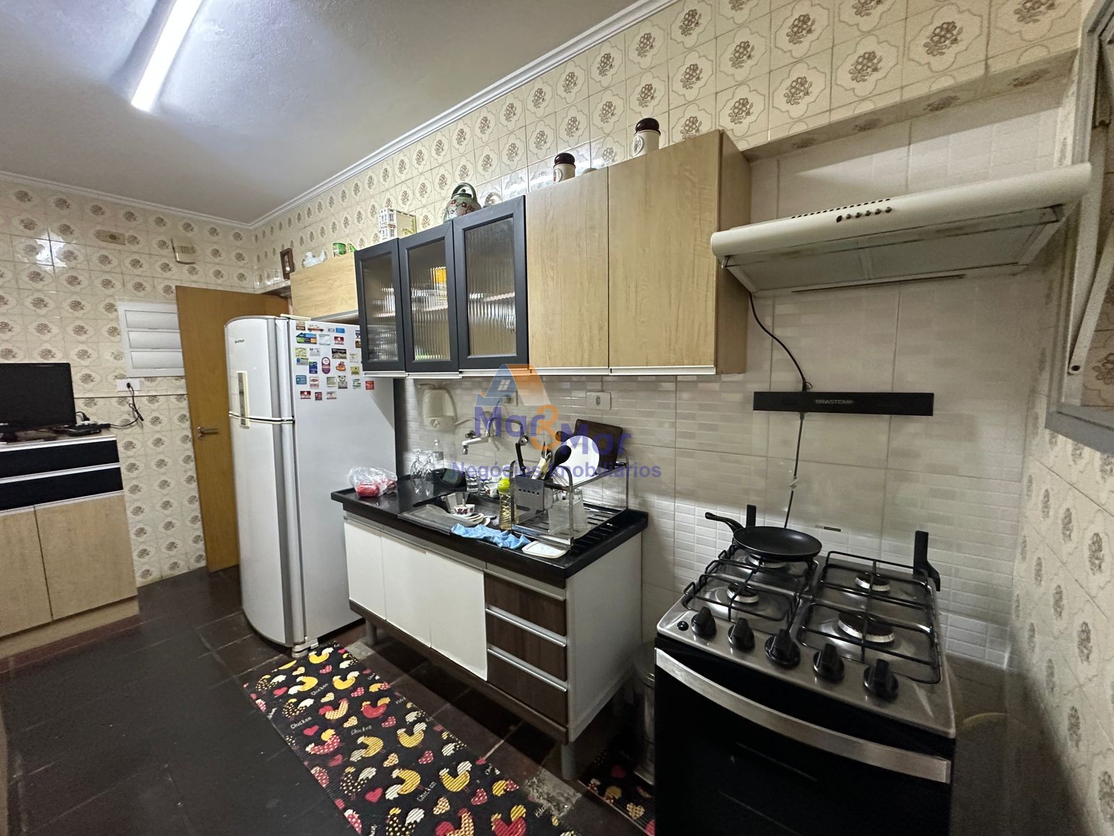 Apartamento na Praia das Pitangueiras, Guarujá - SP