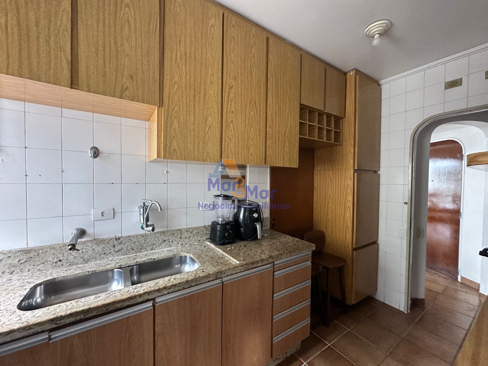 Apartamento na Praia das Pitangueiras, Guarujá - SP