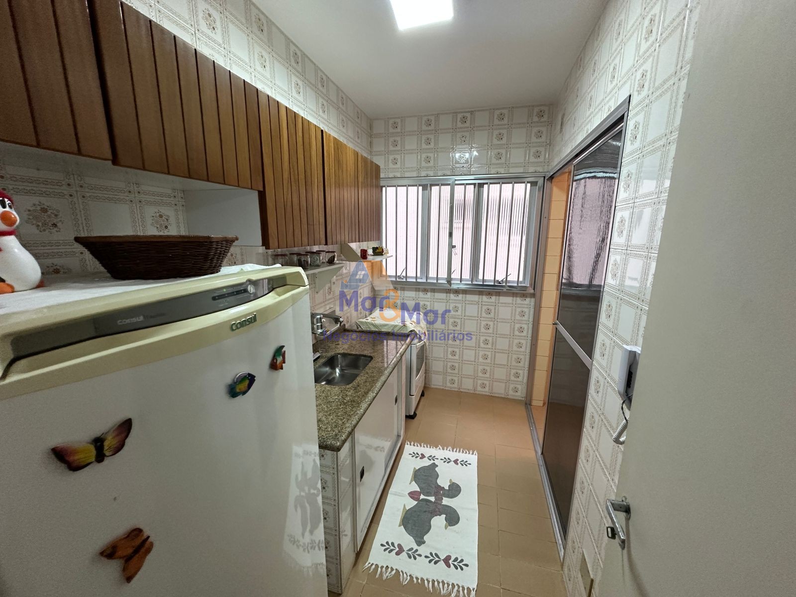 Apartamento na Praia das Pitangueiras, Guarujá - SP