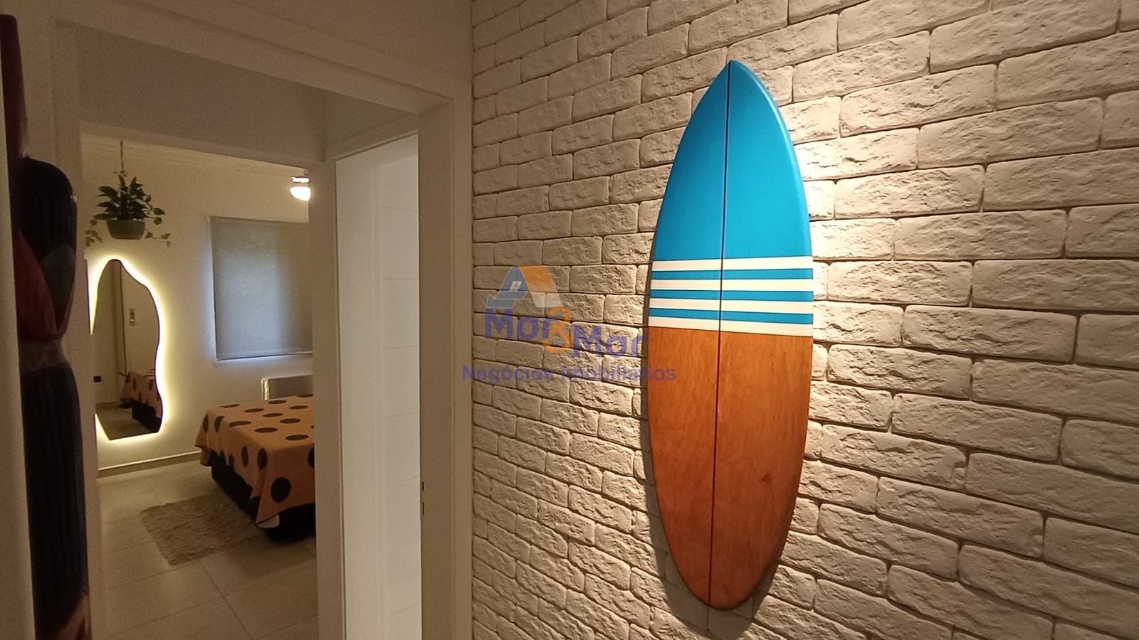 Apartamento na Praia das Pitangueiras, Guarujá - SP