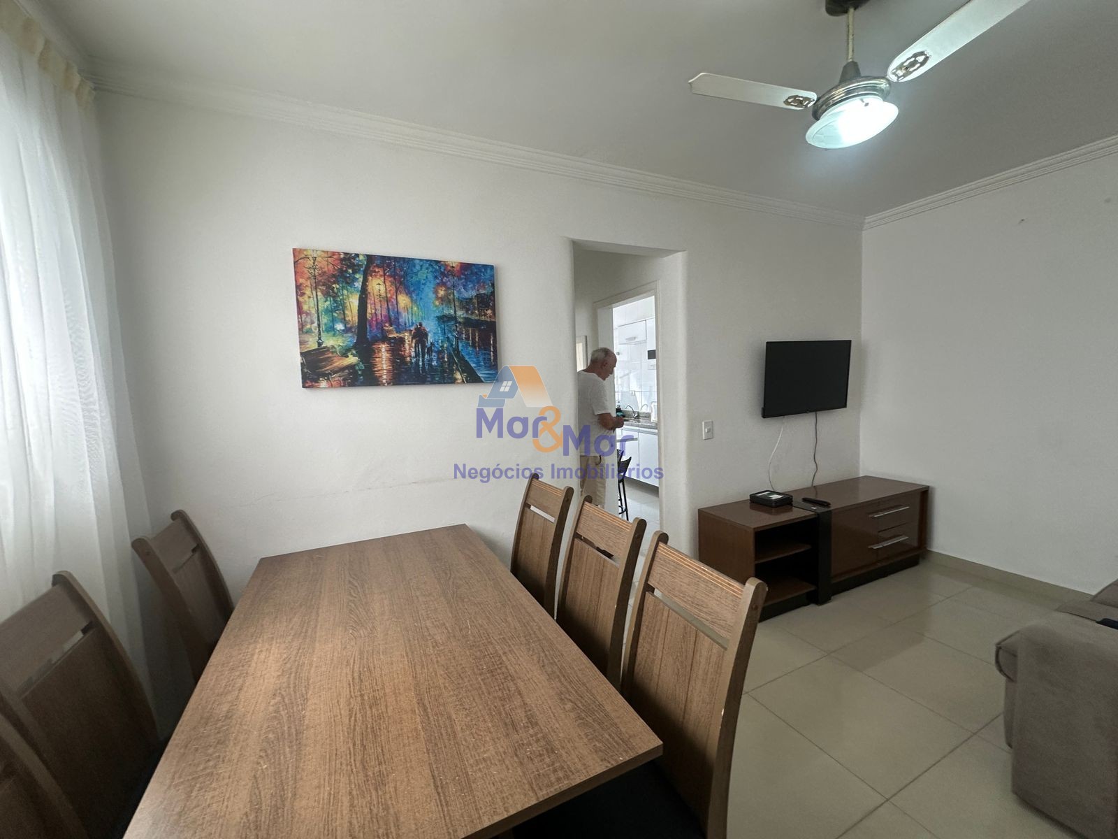 Apartamento na Praia das Pitangueiras, Guarujá - SP