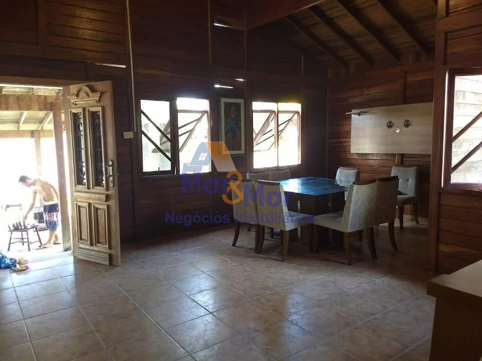 Casa na Praia da Enseada!