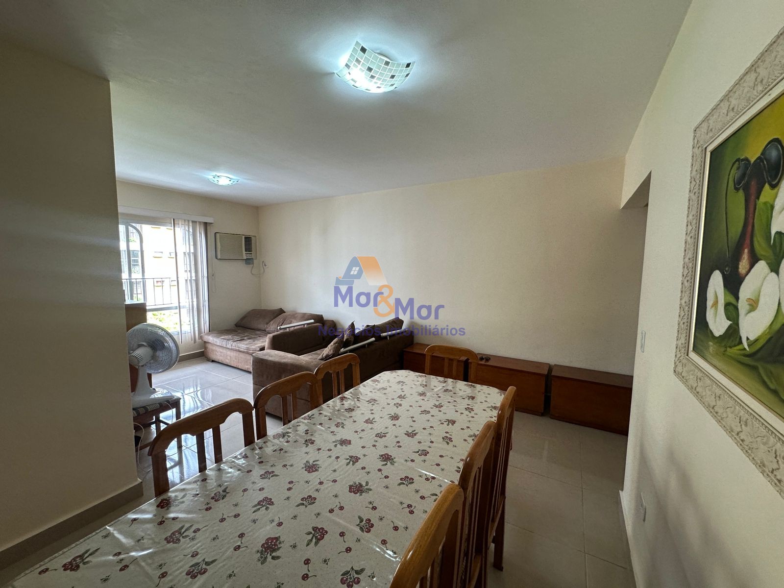 Apartamento na Praia da Enseada, Guarujá - SP
