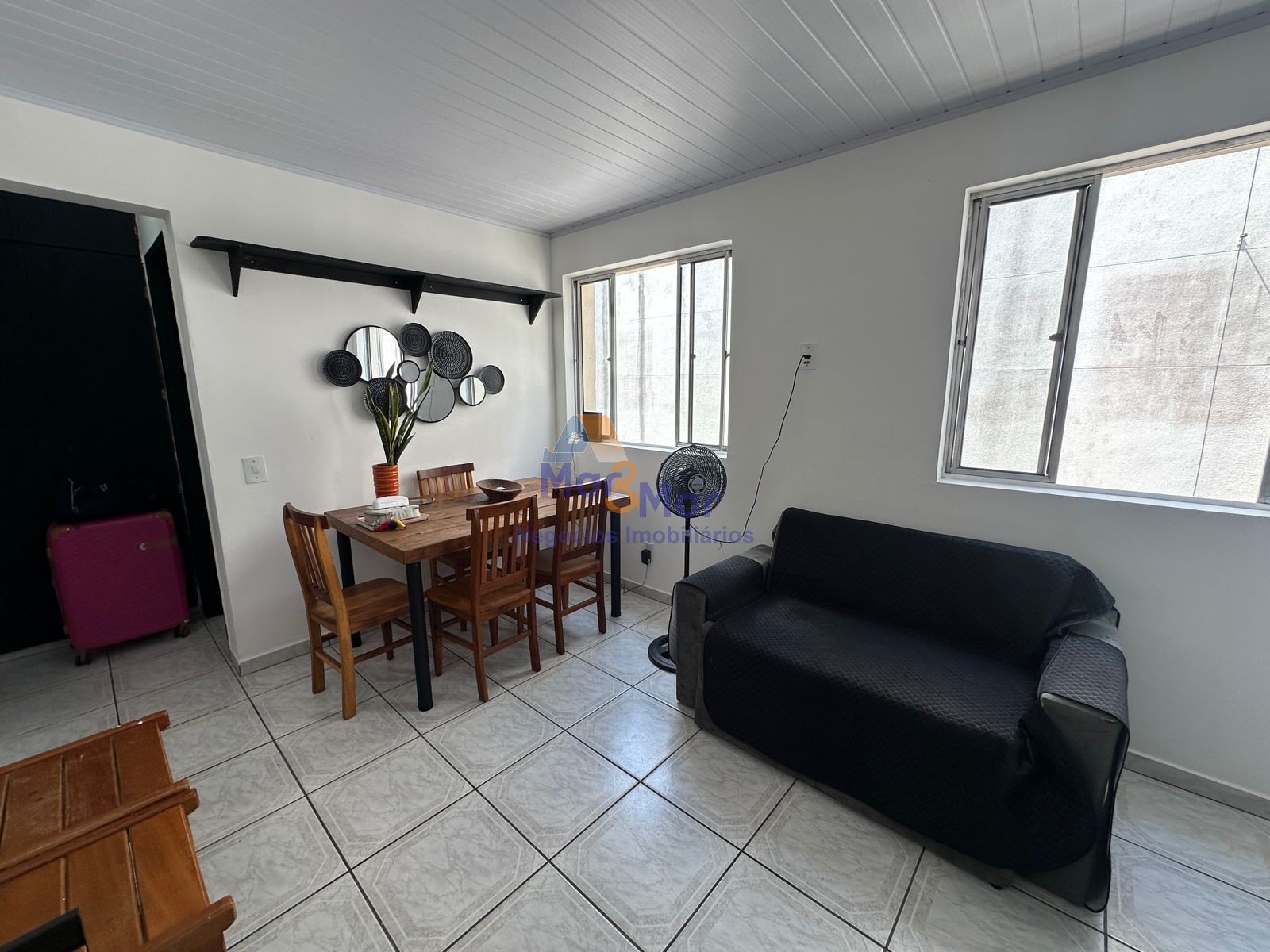 Apartamento na Praia da Enseada, Guarujá - SP