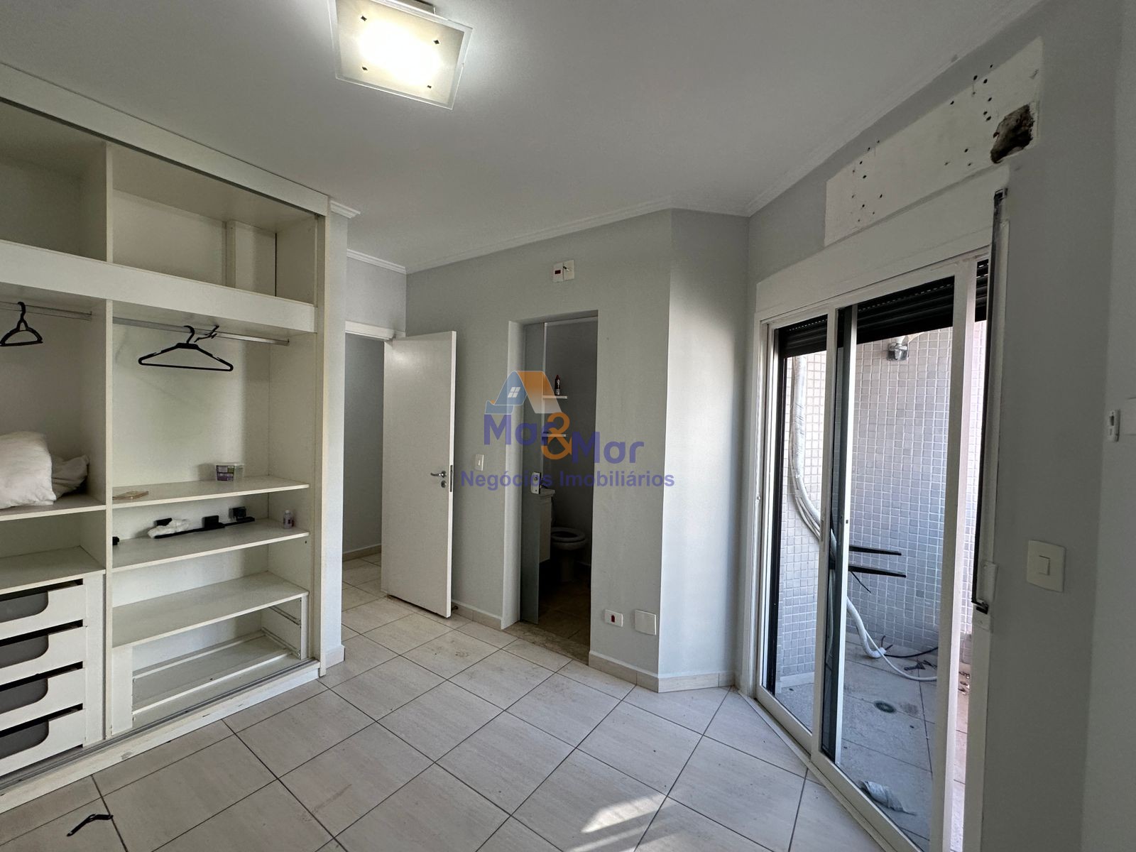 Apartamento-3-dormitorios-Pitangueiras