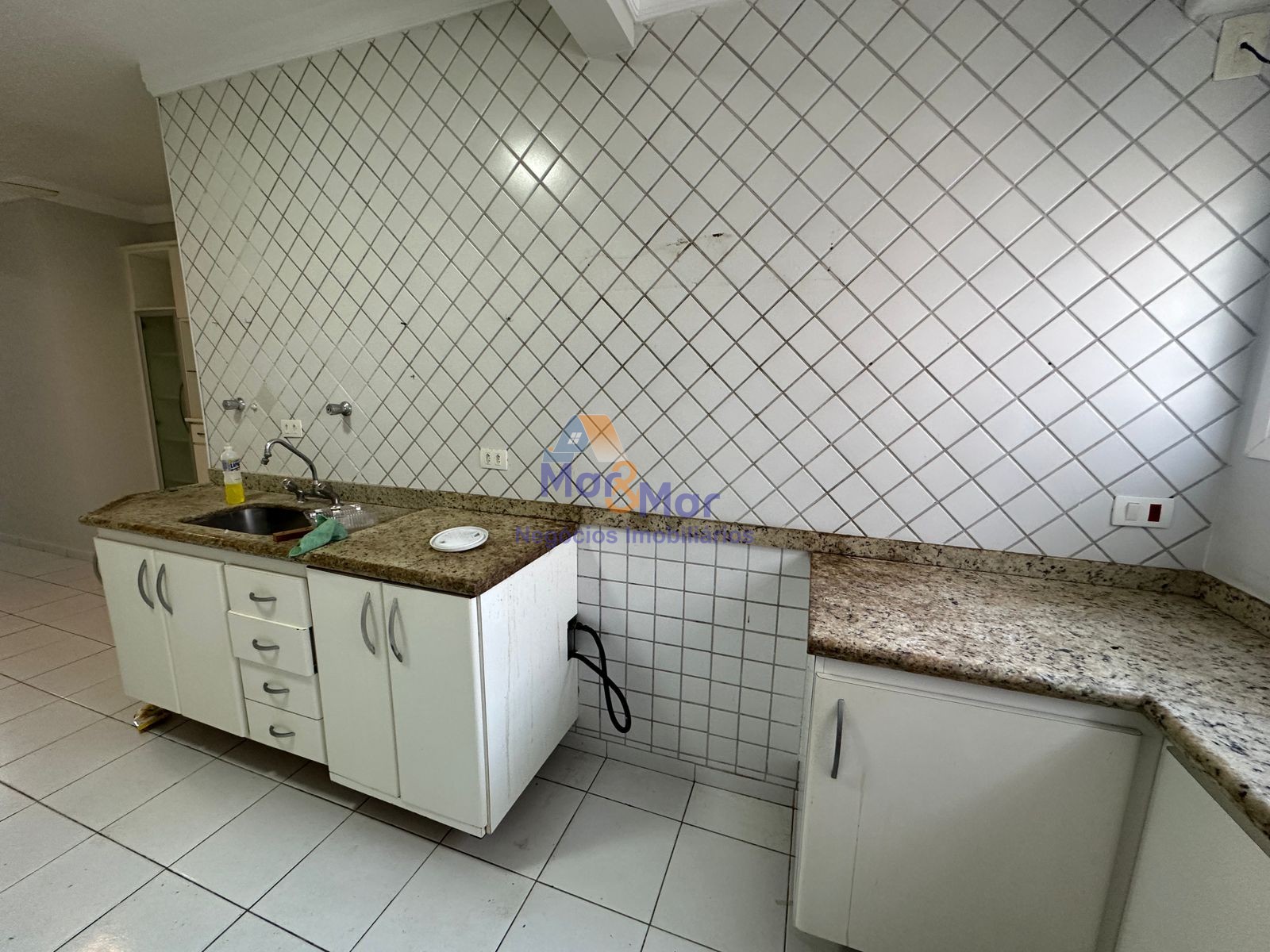 Apartamento-3-dormitorios-Pitangueiras